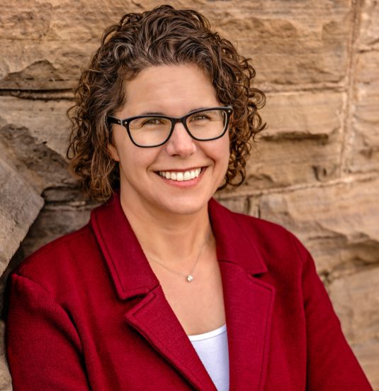 Wren Hoffman headshot