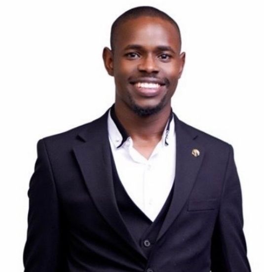 Edwin Makini headshot