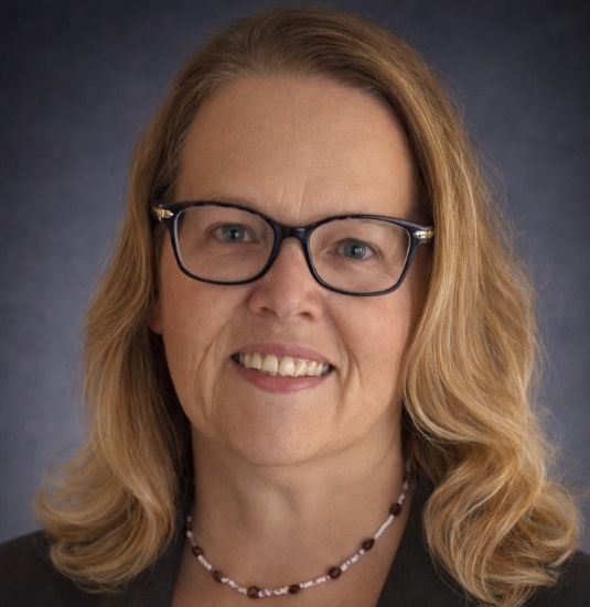 Leanne Bauer headshot